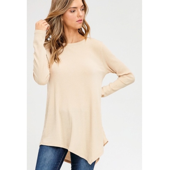 Glam Girl Fashion Tops - NWT Asymmetric Long Sleeve Tunic